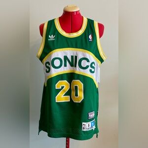 Adidas NBA Hardwood Classics Sonics Jersey #20 Payton - Size Small
